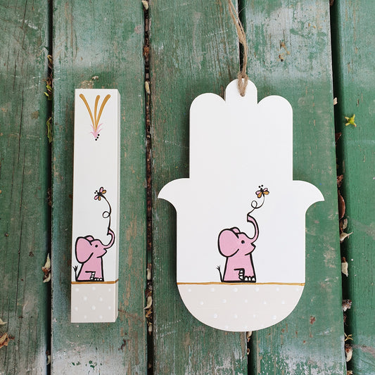 סט חמסה ומזוזה לחדר תינוקת עם ציור פיל בעבודת יד מתנה לבריתה ולעיצוב חדר ילדים