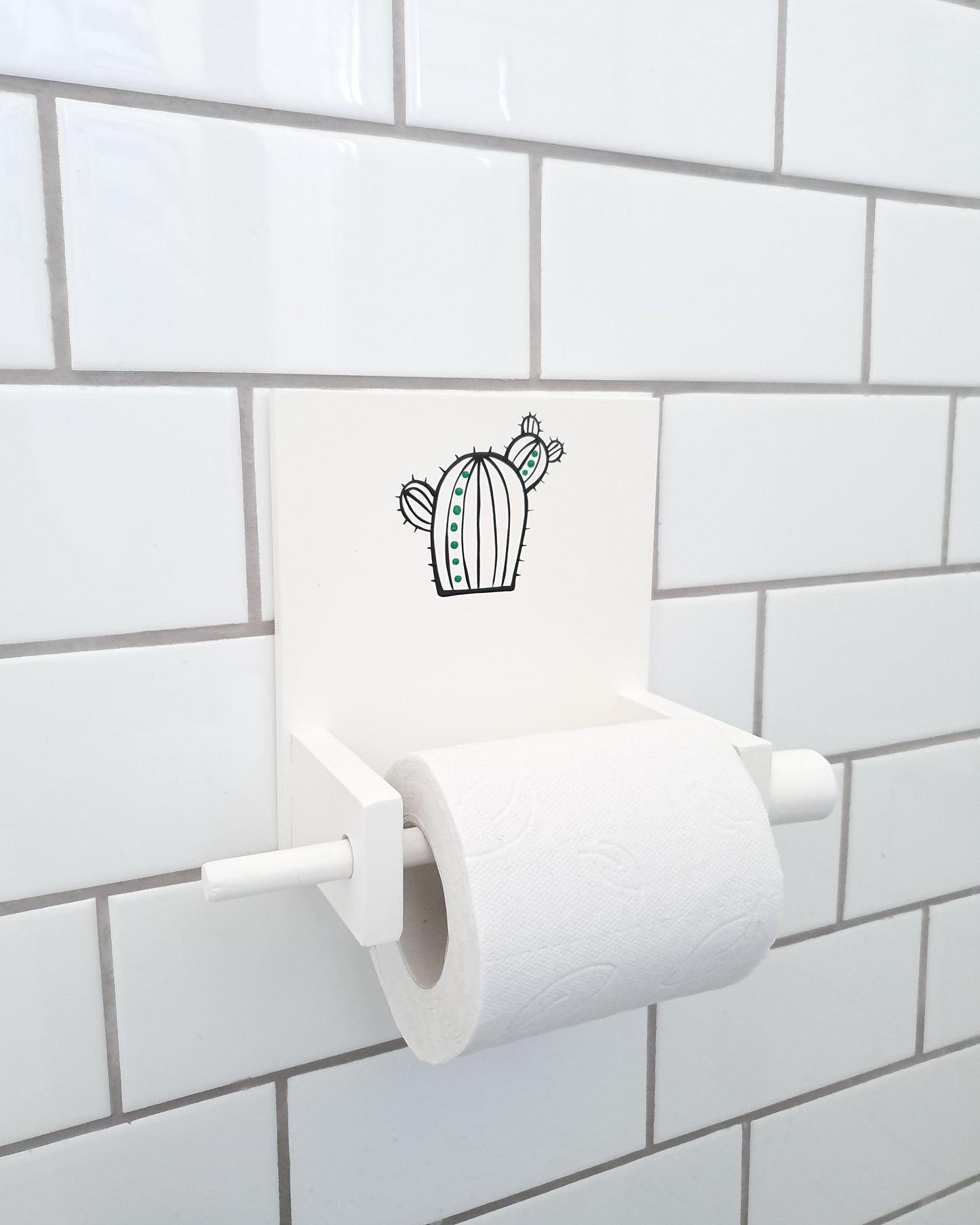 מחזיק נייר טואלט מעץ מעוצב בעבודת יד עם ציור קקטוס עדין לחדר רחצה