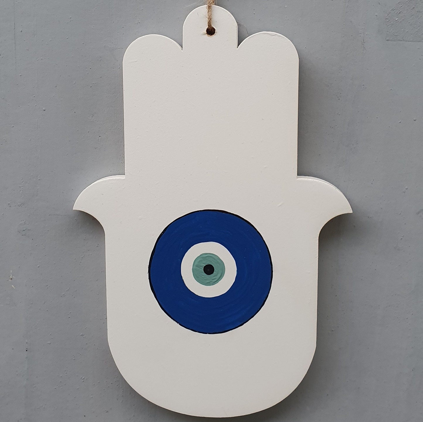 Astar | חמסה מעוצבת לקיר עם עין כחולה בעבודת יד