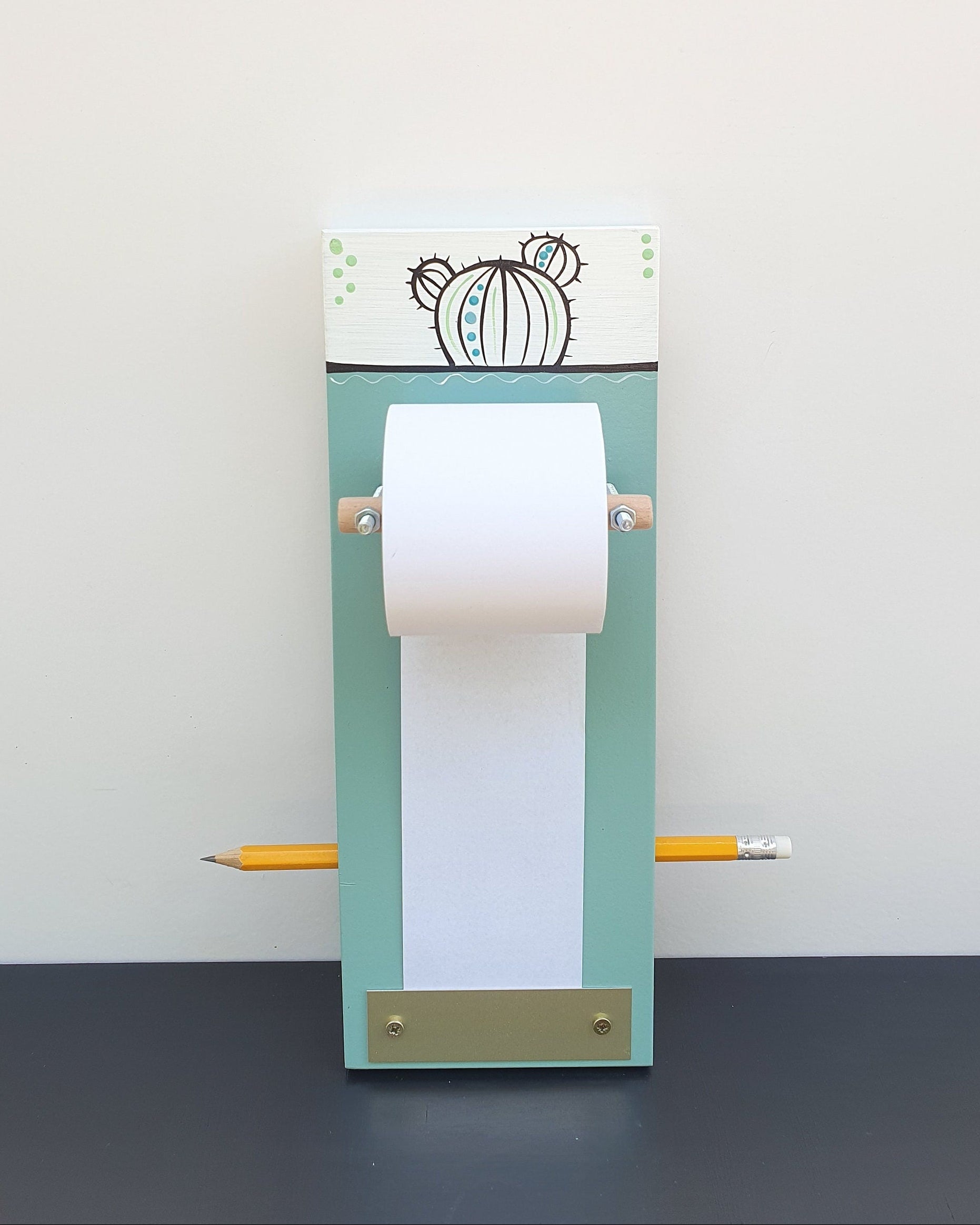 מגנט למקרר תכלת טורקיז עם קקטוס   מצויר ביד פנקס קניות למטבח מתנה  נהדרת לפסח מתנה לבית חדש מתנה לאמא