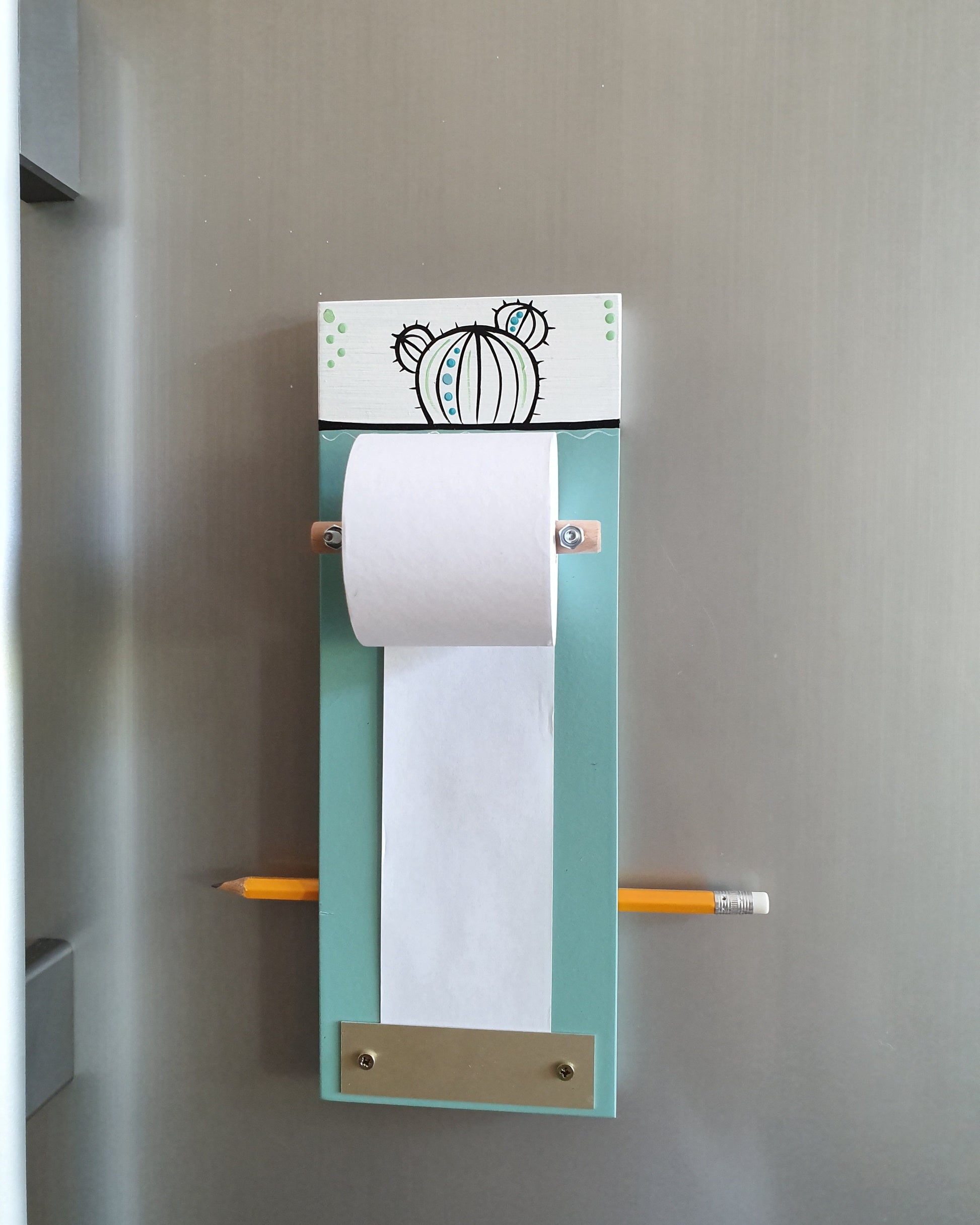 מגנט למקרר תכלת טורקיז עם קקטוס   מצויר ביד פנקס קניות למטבח מתנה  נהדרת לפסח מתנה לבית חדש מתנה לאמא